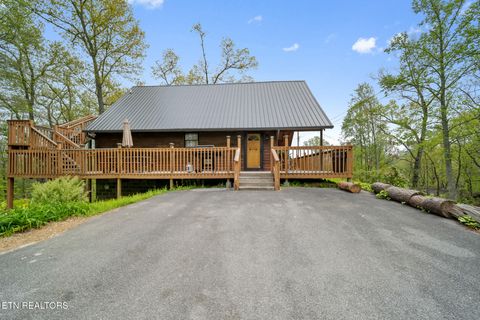 Photo of 720 Timberlake Drive, Pigeon Forge, TN 37862 (MLS # 1335629)