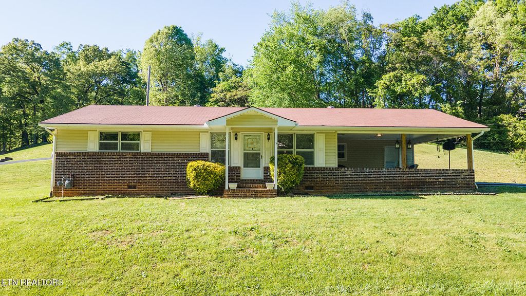 Photo of 458 Warford Rd, Newport, TN 37821 (MLS # 1337684)