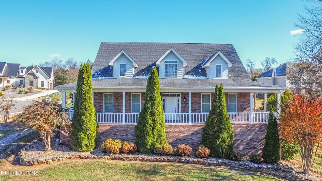 Photo of 102 Tanasee Court, Maryville, TN 37801 (MLS # 1321869)