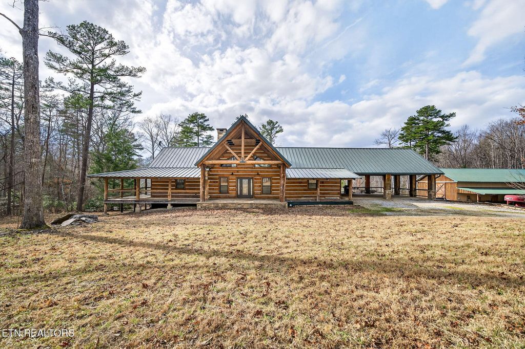 Photo of 672 Falls Rd, Monterey, TN 38574 (MLS # 1331790)