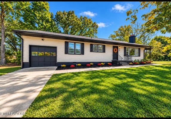 4600 E LINCOLN CIR, KNOXVILLE, TN 37918 - Image 317ea3511cb54c321d75b0db4c2ec972/76325967