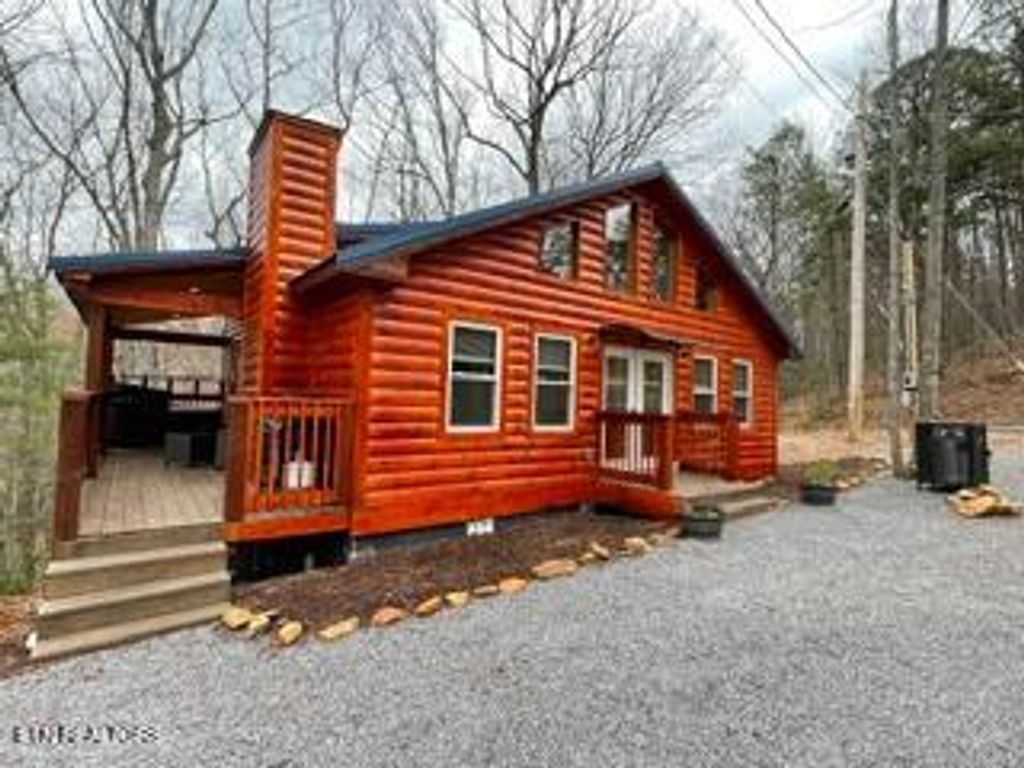Photo of 1304 N Oak Court, Sevierville, TN 37876 (MLS # 1338924)