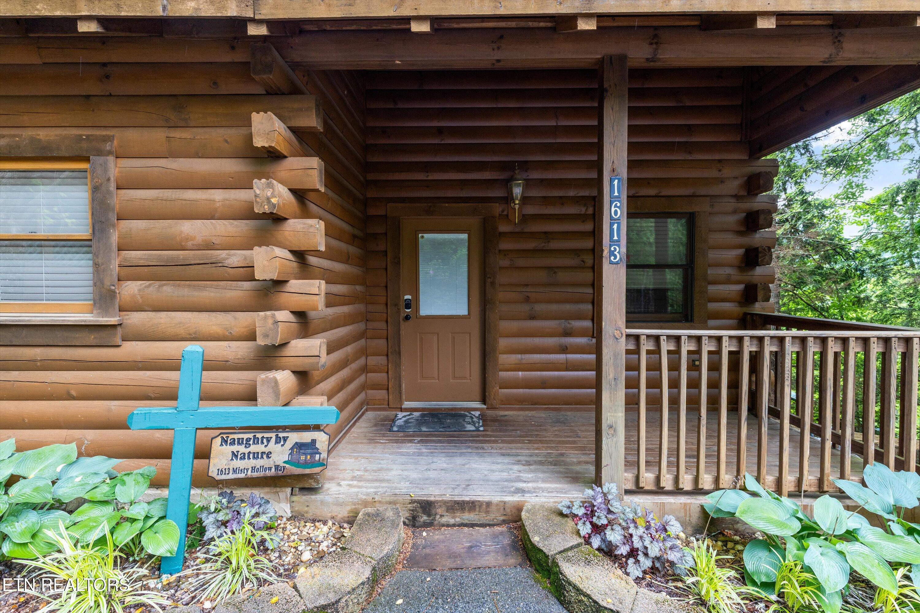 1613 Misty Hollow Way