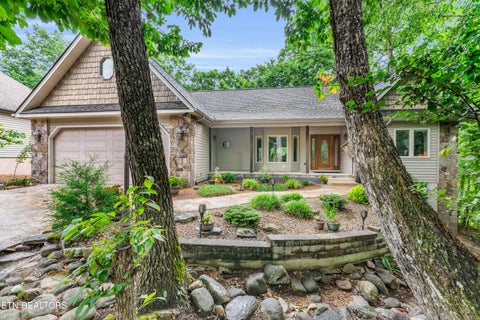 Photo of 150 Mountain View Drive, Crossville, TN 38558 (MLS # 1348021)