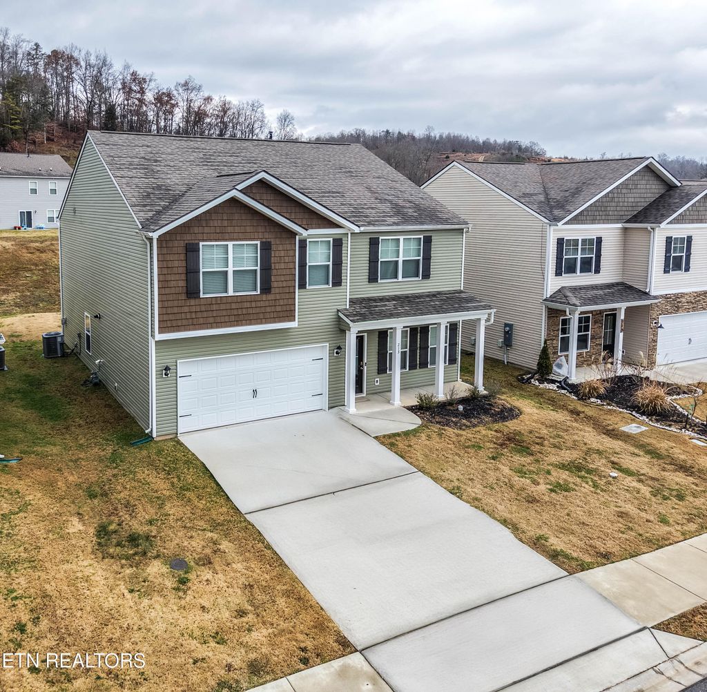 Photo of 213 Ibis Loop, Oak Ridge, TN 37830 (MLS # 1323432)