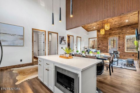 Tiny photo for 814 Davenport Rd, Gatlinburg, TN 37738 (MLS # 1327355)