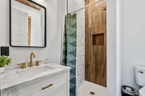 Tiny photo for 814 Davenport Rd, Gatlinburg, TN 37738 (MLS # 1327355)