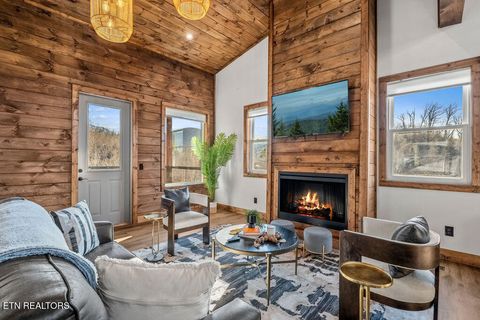 Tiny photo for 814 Davenport Rd, Gatlinburg, TN 37738 (MLS # 1327355)