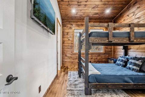 Tiny photo for 814 Davenport Rd, Gatlinburg, TN 37738 (MLS # 1327355)