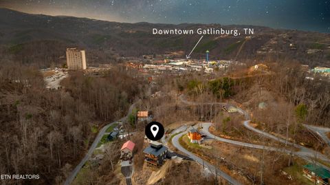 Tiny photo for 814 Davenport Rd, Gatlinburg, TN 37738 (MLS # 1327355)