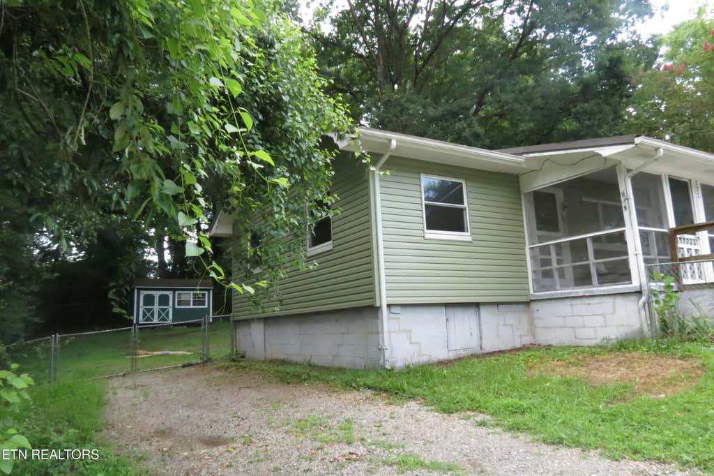 Photo of 122 Atlanta Rd, Oak Ridge, TN 37830 (MLS # 1349778)