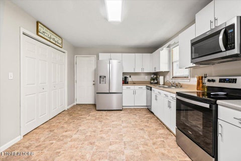 Tiny photo for 146 Sandy Hill Rd, LaFollette, TN 37766 (MLS # 1359478)