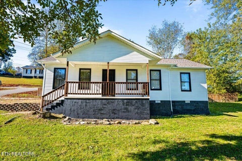 Tiny photo for 146 Sandy Hill Rd, LaFollette, TN 37766 (MLS # 1359478)