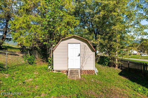 Tiny photo for 146 Sandy Hill Rd, LaFollette, TN 37766 (MLS # 1359478)