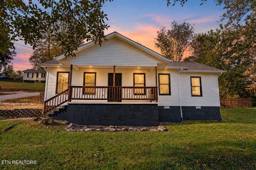 Photo of 146 Sandy Hill Rd, LaFollette, TN 37766 (MLS # 1359478)