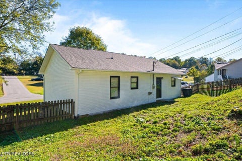 Tiny photo for 146 Sandy Hill Rd, LaFollette, TN 37766 (MLS # 1359478)