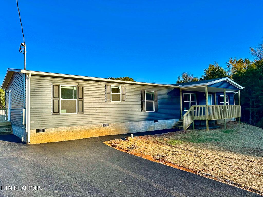 Photo of 343 Bungalow Drive, Dandridge, TN 37725 (MLS # 1319371)