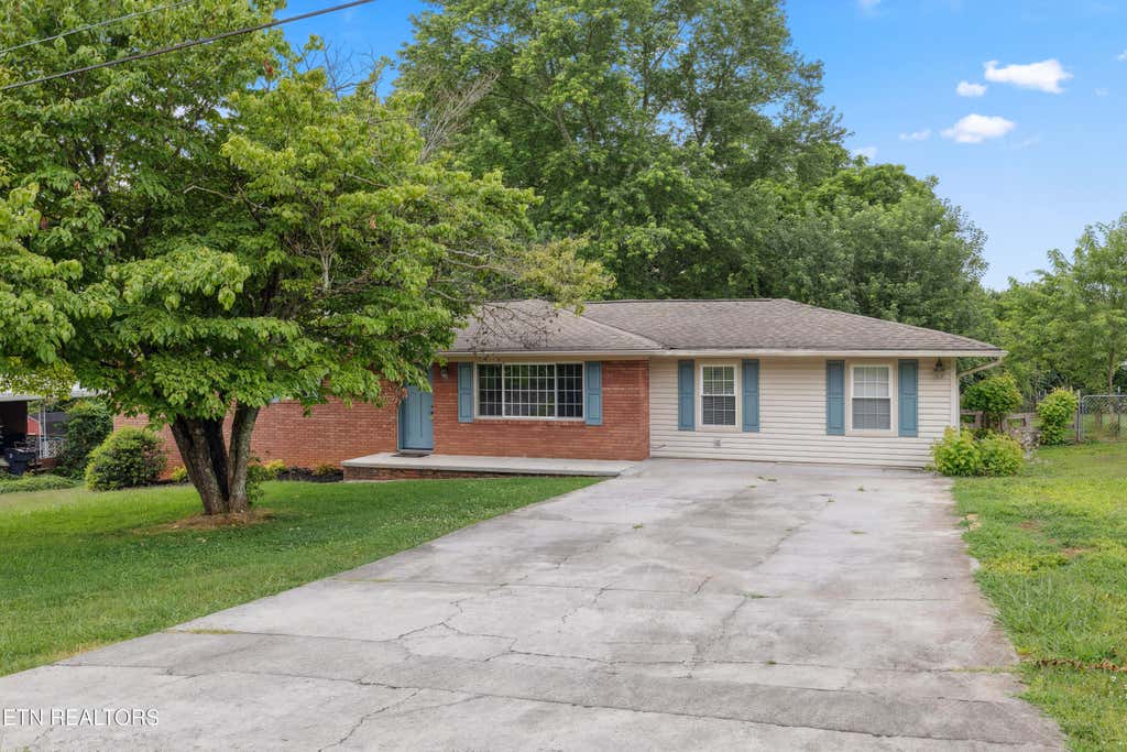 Photo of 465 Marie St, Talbott, TN 37877 (MLS # 1307008)