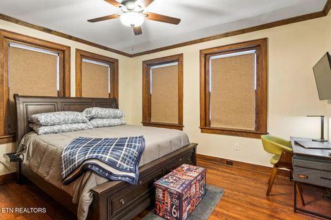 Tiny photo for 201 W 5Th Ave #3, Knoxville, TN 37917 (MLS # 1323999)