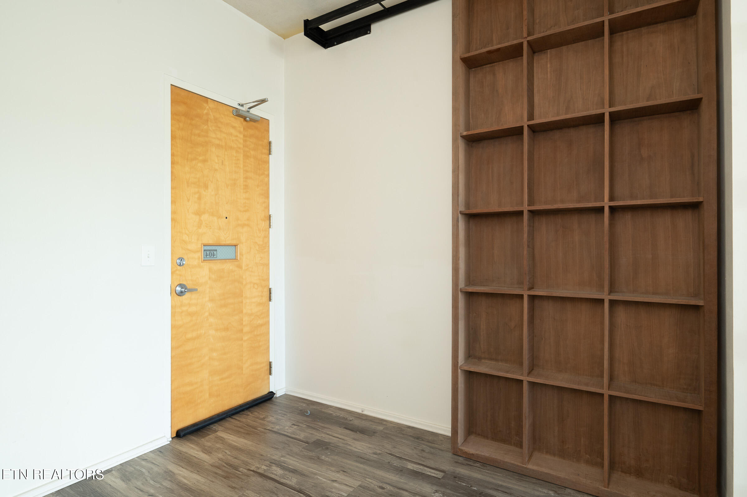 116 S Gay St 404