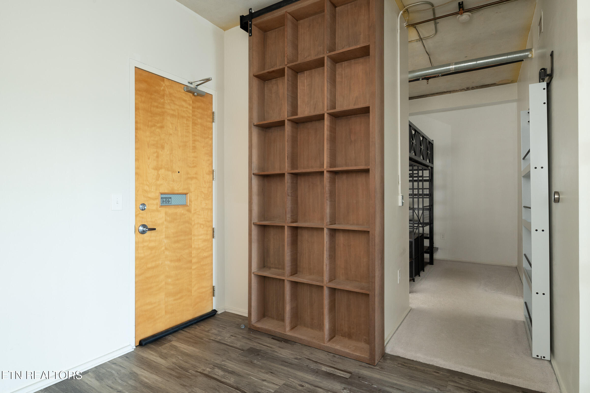 116 S Gay St 404