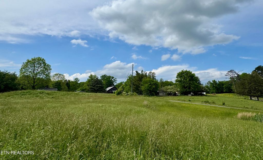 Photo of Meadowcrest Lane, Dandridge, TN 37725 (MLS # 1300406)