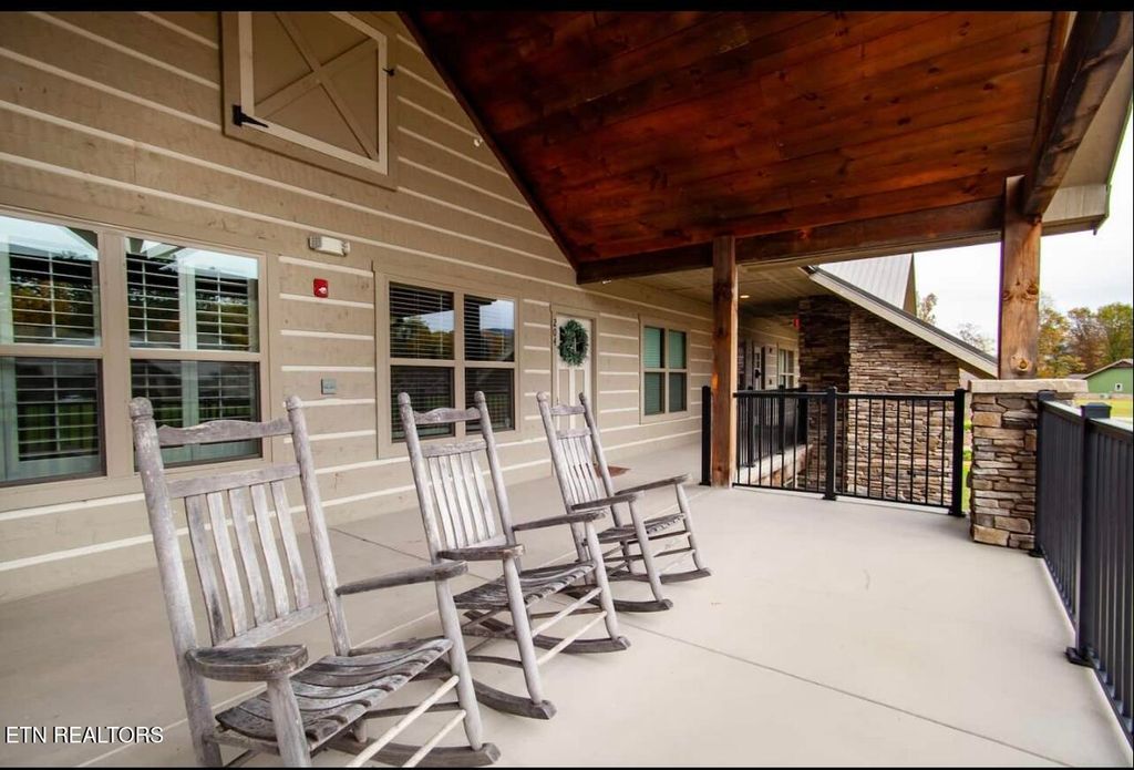 Photo of 326 Shooting Star Loop #202, Townsend, TN 37882 (MLS # 1310582)