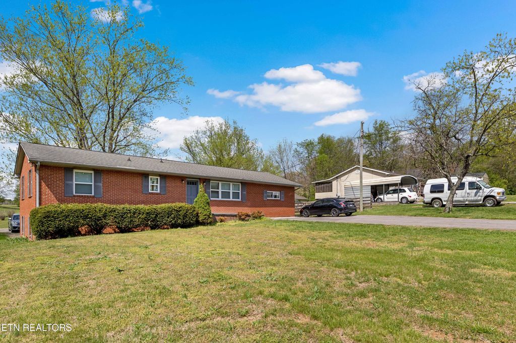 Photo of 6301 Strawberry Plains Pike, Knoxville, TN 37914 (MLS # 1340191)
