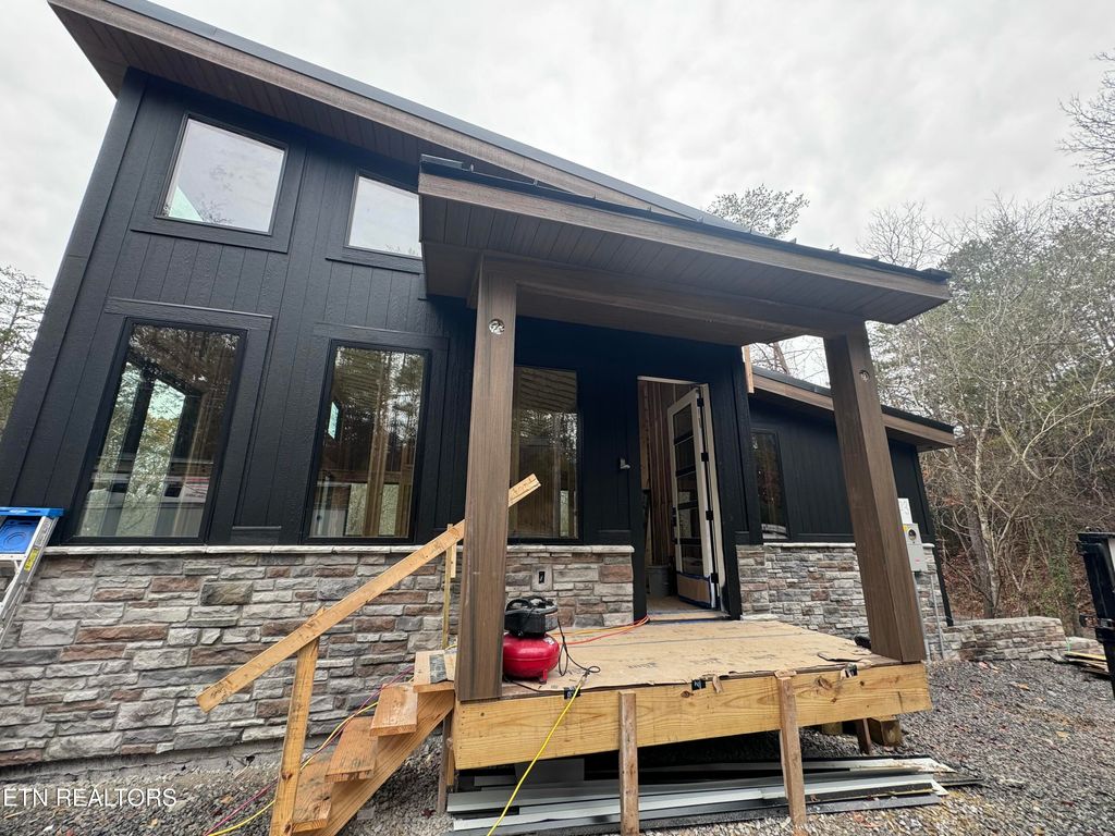 Photo of 3423 Lillie Blvd, Pigeon Forge, TN 37876 (MLS # 1283516)