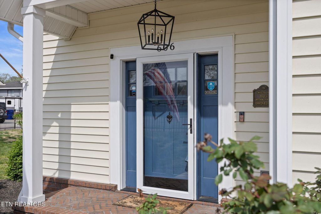 Photo of 606 Eagle Bend Rd, Clinton, TN 37716 (MLS # 1327850)