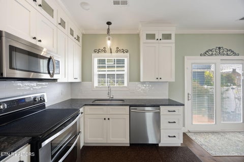 Tiny photo for 606 Eagle Bend Rd, Clinton, TN 37716 (MLS # 1327850)