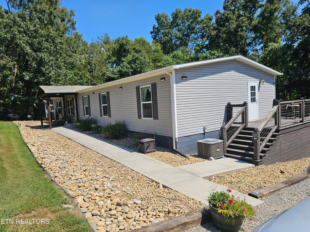 Photo of 867 Grass Way, Parrottsville, TN 37843 (MLS # 1354354)