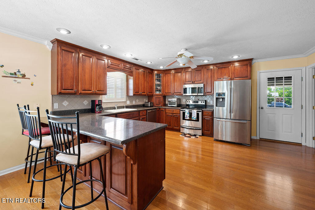 674 Southview Circle
