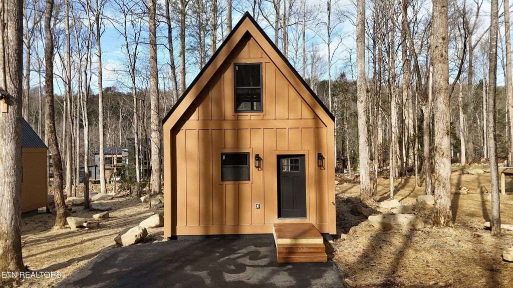 Photo of 222 Braydens Way, Gatlinburg, TN 37738 (MLS # 1319131)