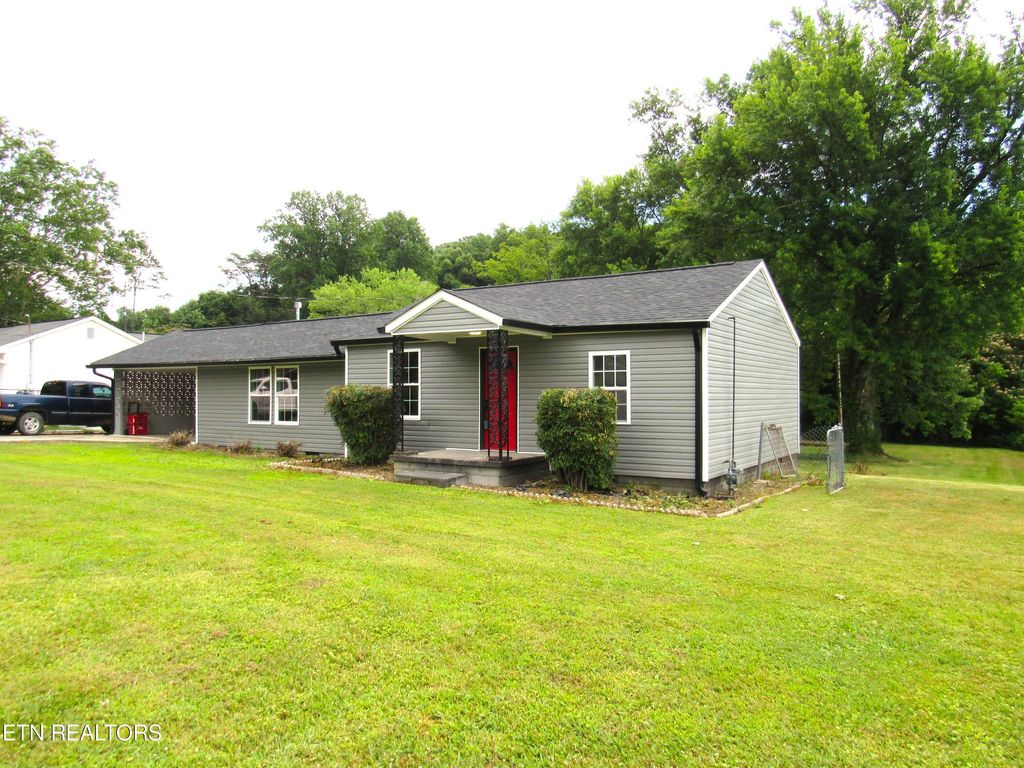 Photo of 5130 Harriman Hwy, Oliver Springs, TN 37840 (MLS # 1267669)