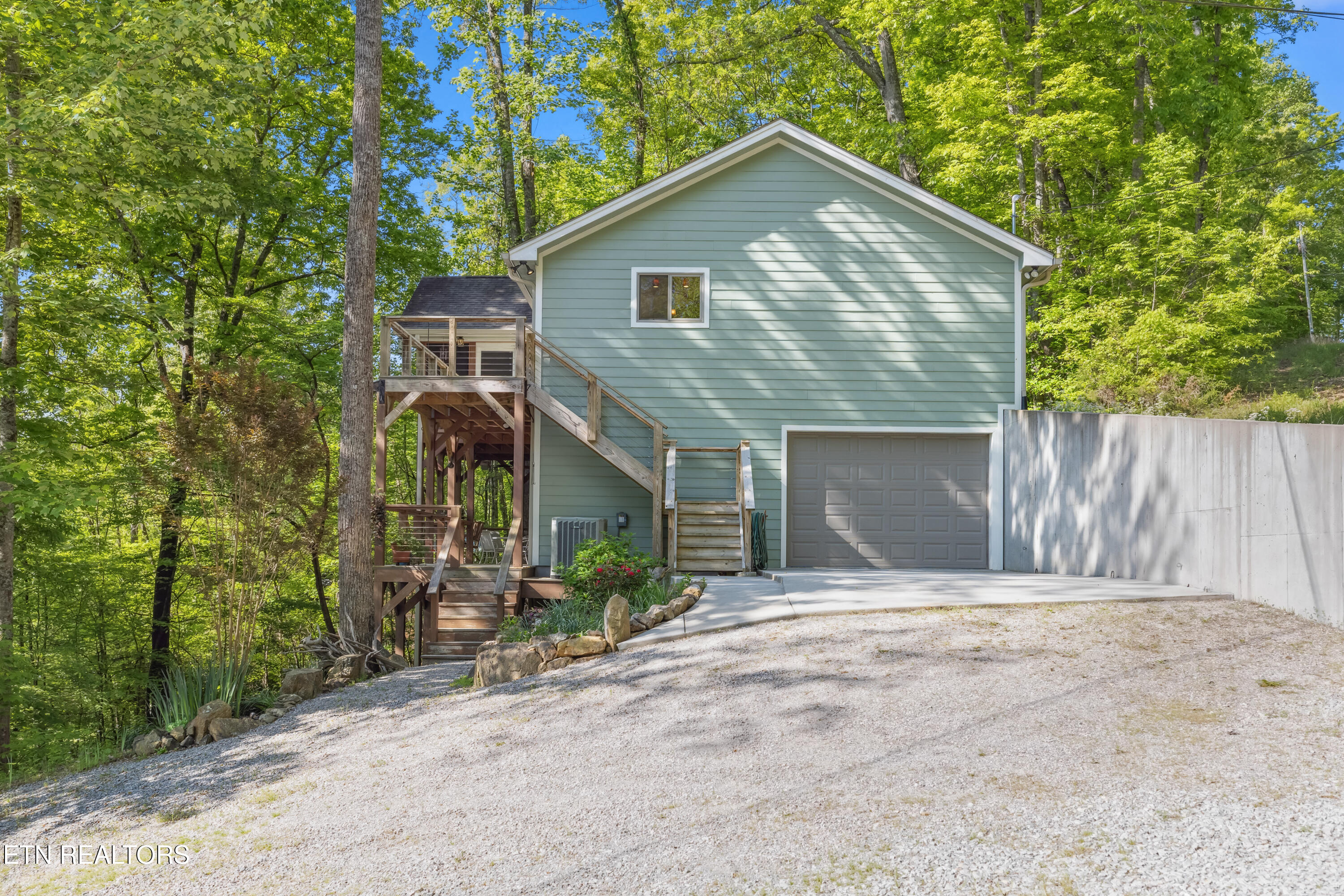 140 Tanglewood Drive