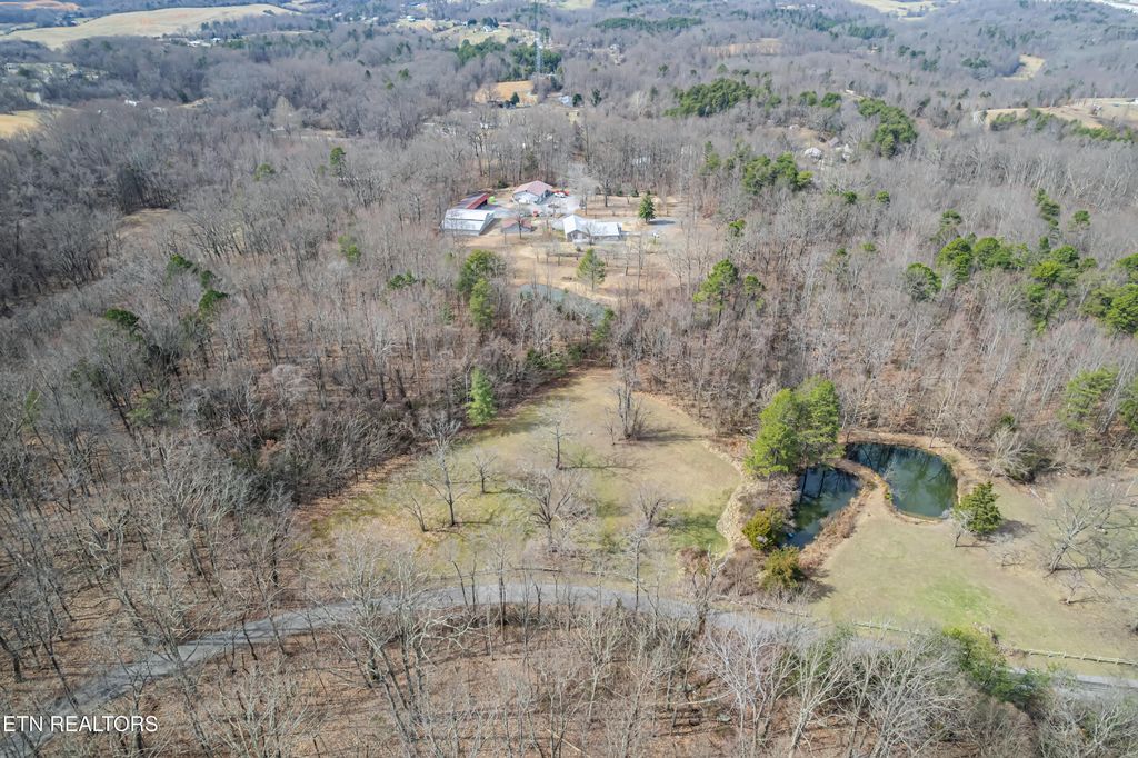 Photo of Collier Loop, Dandridge, TN 37725 (MLS # 1330594)