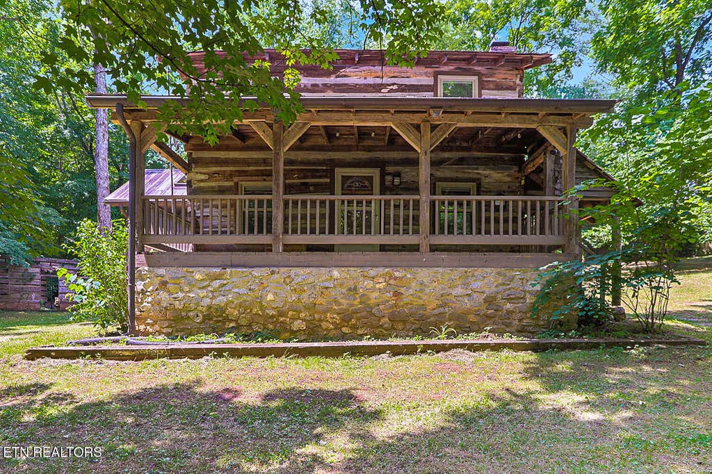 Photo of 160 Thomas Ed Roach Lane, Blaine, TN 37709 (MLS # 1350692)