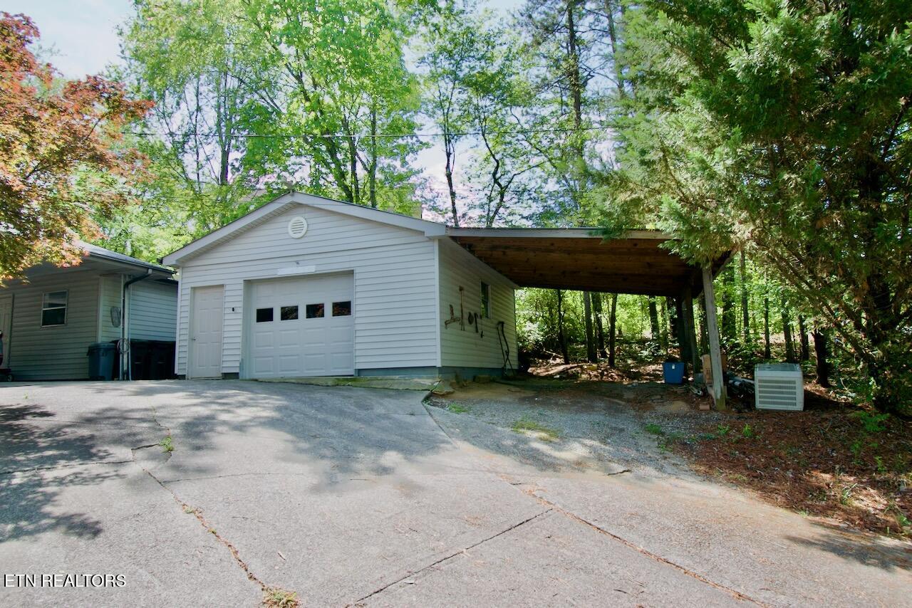 2814 Montvale Rd