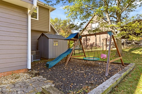 Tiny photo for 7916 Landon Park Way, Powell, TN 37849 (MLS # 1360408)