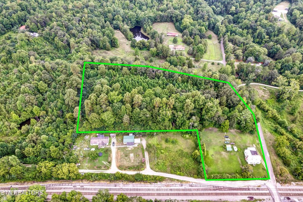 Photo of 123 Sexton Lane, Clinton, TN 37716 (MLS # 1311262)