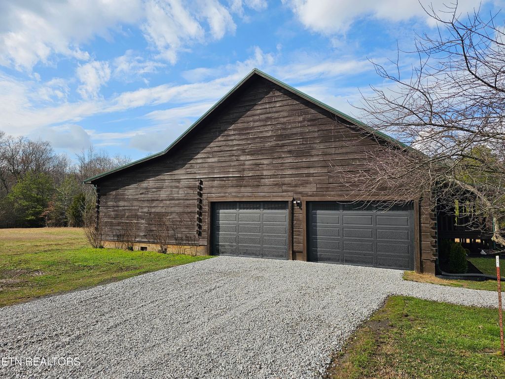 Photo of 371 Plaza Drive, Madisonville, TN 37354 (MLS # 1331585)