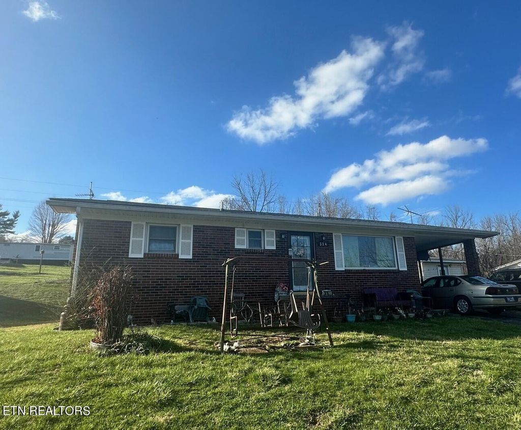 Photo of 334 Wilson Hurst St, Tazewell, TN 37879 (MLS # 1255072)