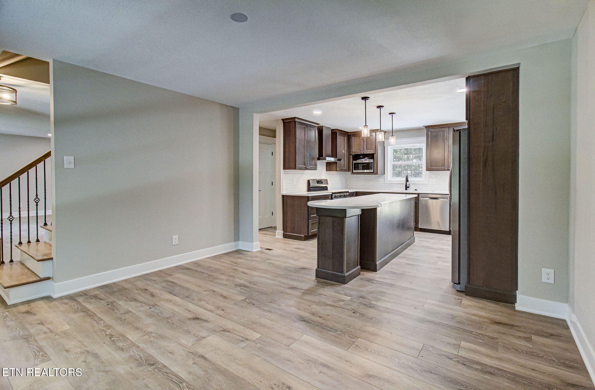 516 Golden Harvest Rd