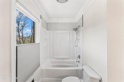 Tiny photo for 103 Amanda Place, Oak Ridge, TN 37830 (MLS # 1329957)