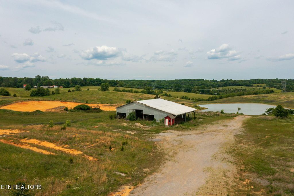 Photo of 2 Davis Ferry Rd, Loudon, TN 37774 (MLS # 1339781)