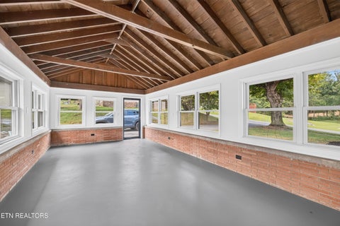 Tiny photo for 145 W Meeting St, Dandridge, TN 37725 (MLS # 1355063)