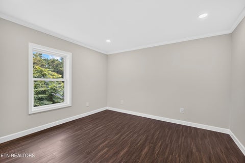 Tiny photo for 145 W Meeting St, Dandridge, TN 37725 (MLS # 1355063)