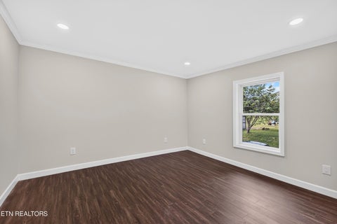 Tiny photo for 145 W Meeting St, Dandridge, TN 37725 (MLS # 1355063)