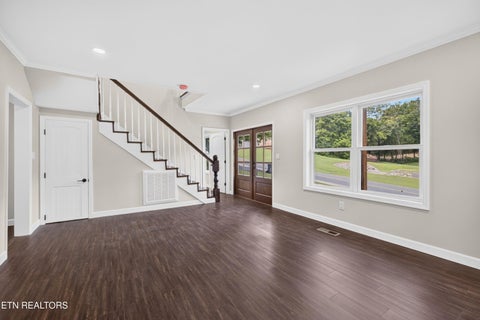 Tiny photo for 145 W Meeting St, Dandridge, TN 37725 (MLS # 1355063)